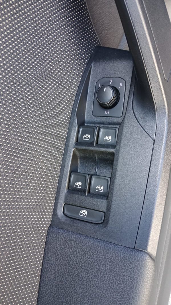 ARONA Essence Boite-Auto DSG7 1.0 ECO TSI 115 CH XCELLENCE Bi-ton Start/Stop - 06/2018 – 125 699 km – Image 30