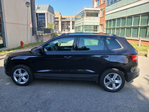 SKODA KAROQ Essence Boite Auto 5P SUV 1.5 TSI 150CH DSG7  Active Business - 02/2022 - 148 452 km - TVA récupérable - VO 169 – Image 5