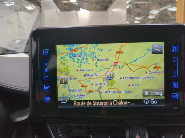 TOYOTA C-HR Hybride Essence 122CV DYNAMIC BUSINESS 08/2019 – 204 552 km -TVA récupérable - 1ère main – Image 10