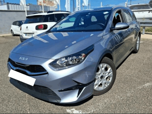 KIA CEED SW BREAK Hybride Essence 1.5 T-GDi 160 ISG Active Business DCT7 02/2023 – 95 610 km – 1ère main – TVA récupérable - VO 195 – Image 2