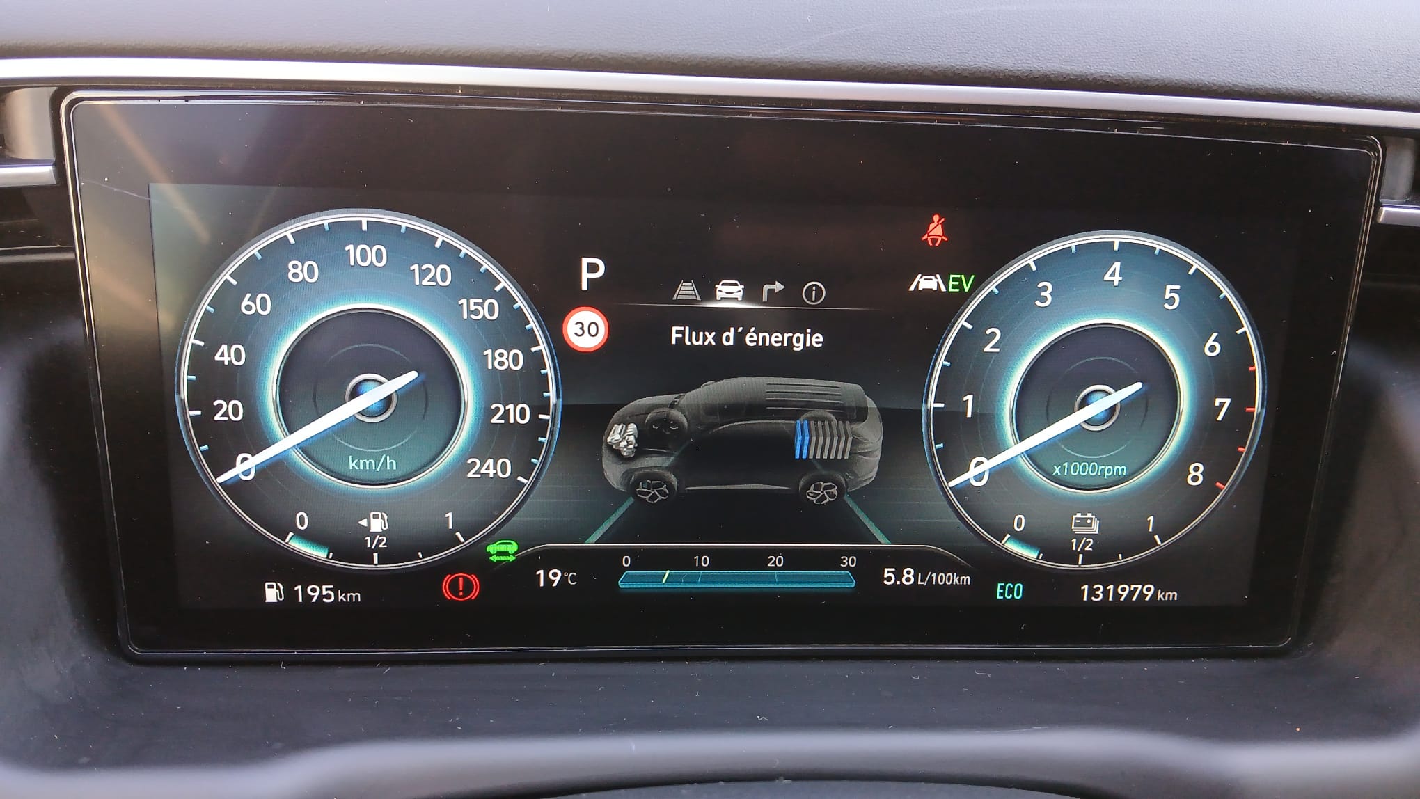 TUCSON HYBRIDE Essence 1.6 T-GDI 230 CV BOITE AUTO finition CRÉATIVE 01/2023 - 131 979 km - TVA récupérable - 1ère main – Image 18