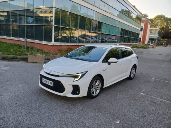 SUZUKI SWACE Hybride Essence 1.8 122H finition PACK identique Corolla TS  11/2023 – 97 473 km - 1ére main - TVA récupérable - VO 185 – Image 3