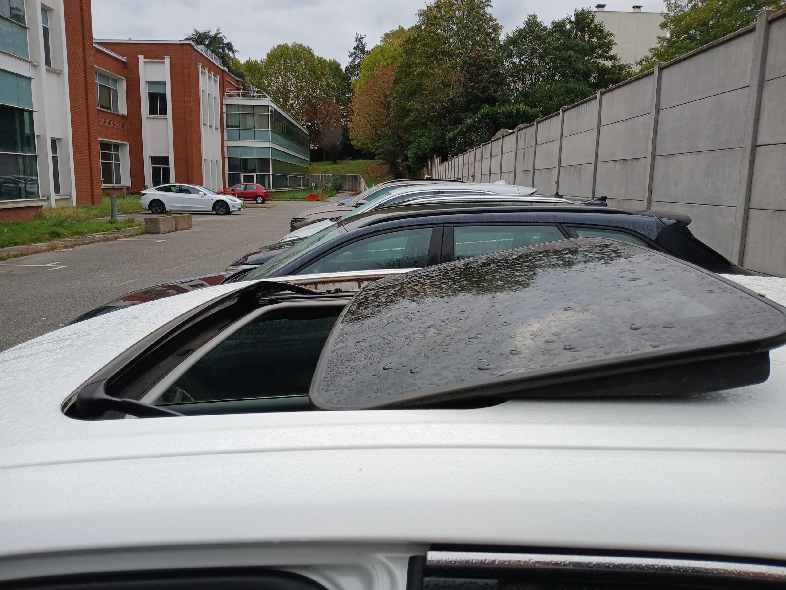 LEXUS CT 200H TOIT OUVRANT HYBRIDE ESSENCE 136CV FINITION SENSATION 09/2012 -109 889 km - 1 ère main – VO 201 – Image 39