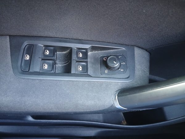VOLKSWAGEN TOURAN Diesel BOITE AUTO 2.0 TDI 150 DSG7 LOUNGE 7 Places 07/2020 – 274 910 KM – VO 179 – Image 23