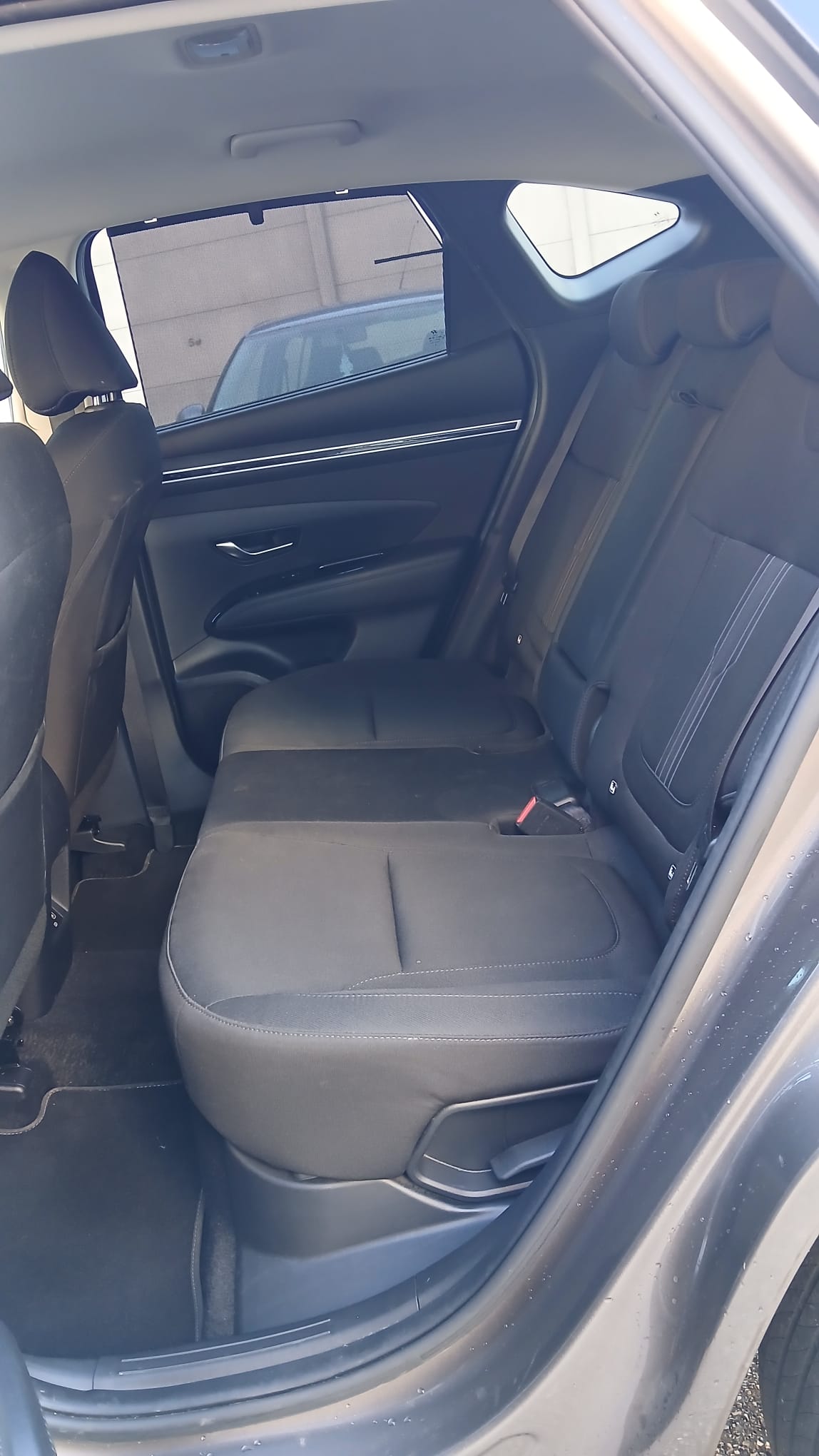 TUCSON HYBRIDE Essence 1.6 T-GDI 230 CV BOITE AUTO finition CRÉATIVE 01/2023 - 131 979 km - TVA récupérable - 1ère main – Image 23