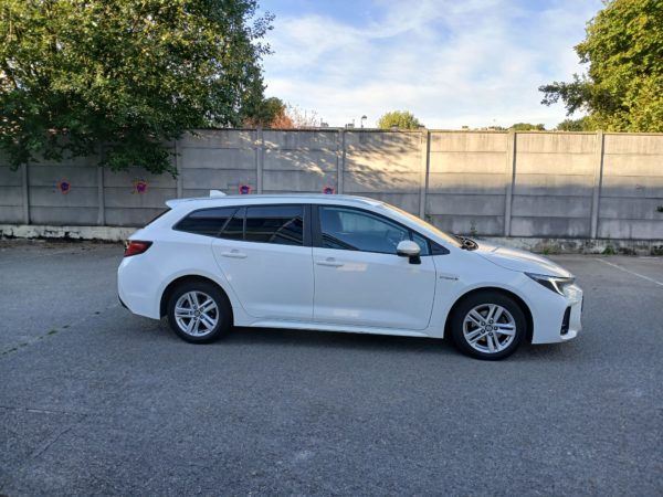 SUZUKI SWACE Hybride Essence 1.8 122H finition PACK identique Corolla TS  11/2023 – 97 473 km - 1ére main - TVA récupérable - VO 185 – Image 6