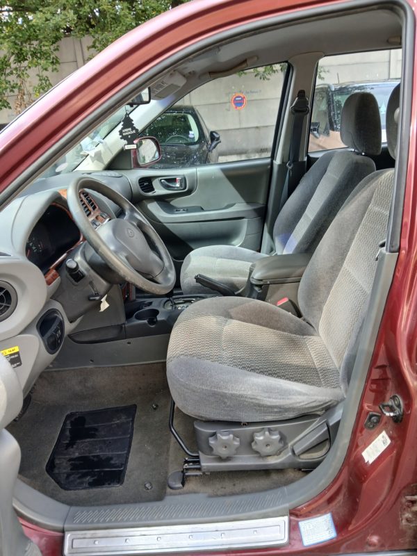 HYUNDAI SANTA FÉ Diesel BOITE AUTO 2.0 CRDI 112 4WD GLS LUXE A 11/2002 - 198 127 KM - VO 199 – Image 13