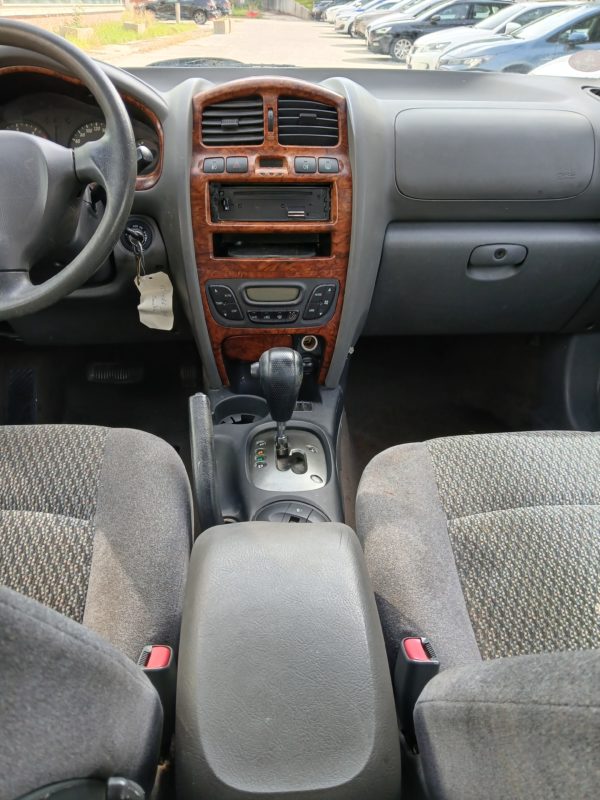 HYUNDAI SANTA FÉ Diesel BOITE AUTO 2.0 CRDI 112 4WD GLS LUXE A 11/2002 - 198 127 KM - VO 199 – Image 16