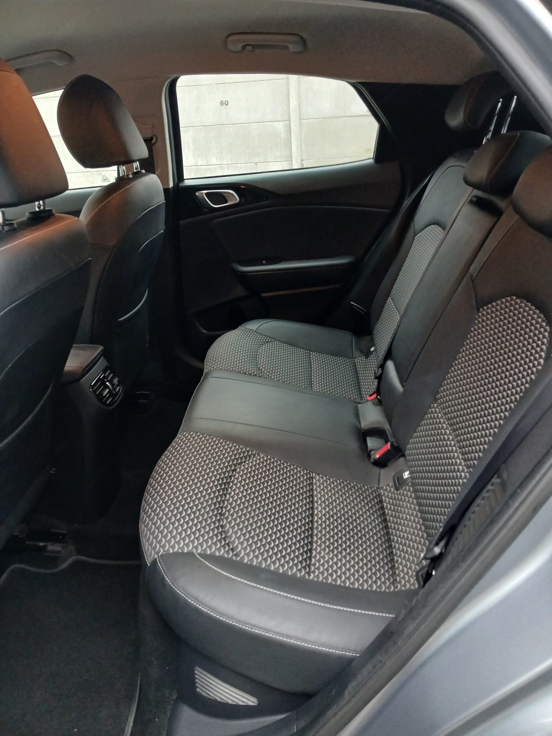 KIA XCEED Hybride Rechargeable Boite-Auto 1.6 GDI 141 CV Active Business 06/2022 – 94 042 km - TVA récupérable – 1 ère main – VO 221 – Image 21