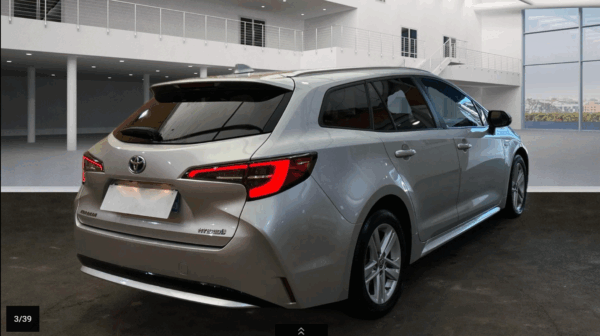 COROLLA TOURING SPORTS BREAK HYBRIDE Essence 122 CH Dynamic  12/2021 – 191 638 km - TVA récupérable - 1ère main - VO 220 – Image 3