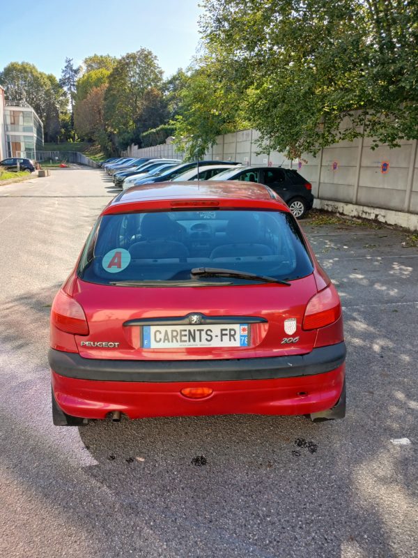 PEUGEOT 206 Essence Boite-Auto 1.4I XR Présence A  05/2000 - 201 365 km - VO 170 – Image 10