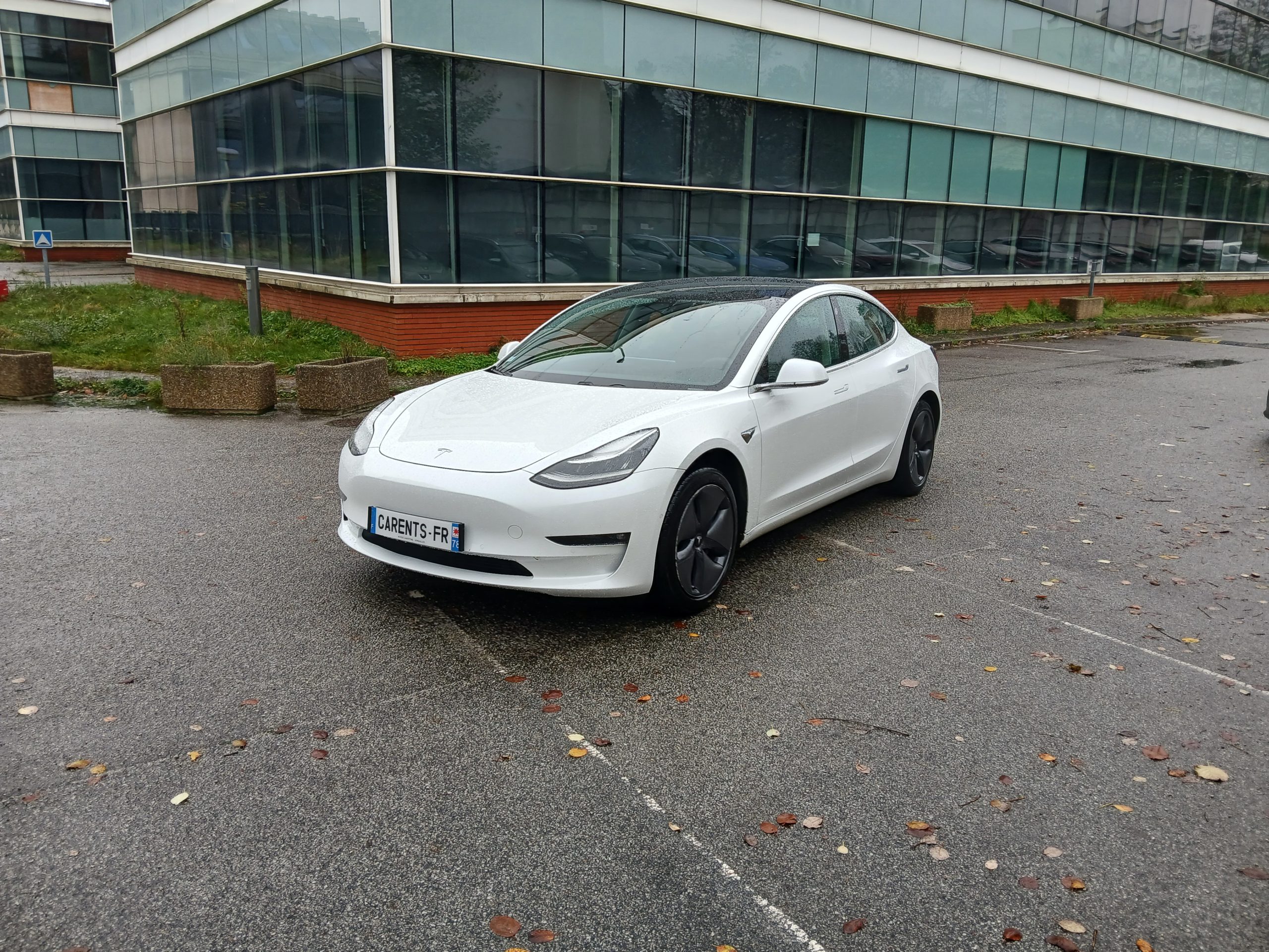 TESLA MODEL 3 Standard Range Plus RWD - 09/2019 – 146 343 km - 1ère main - VO 247 – Image 2