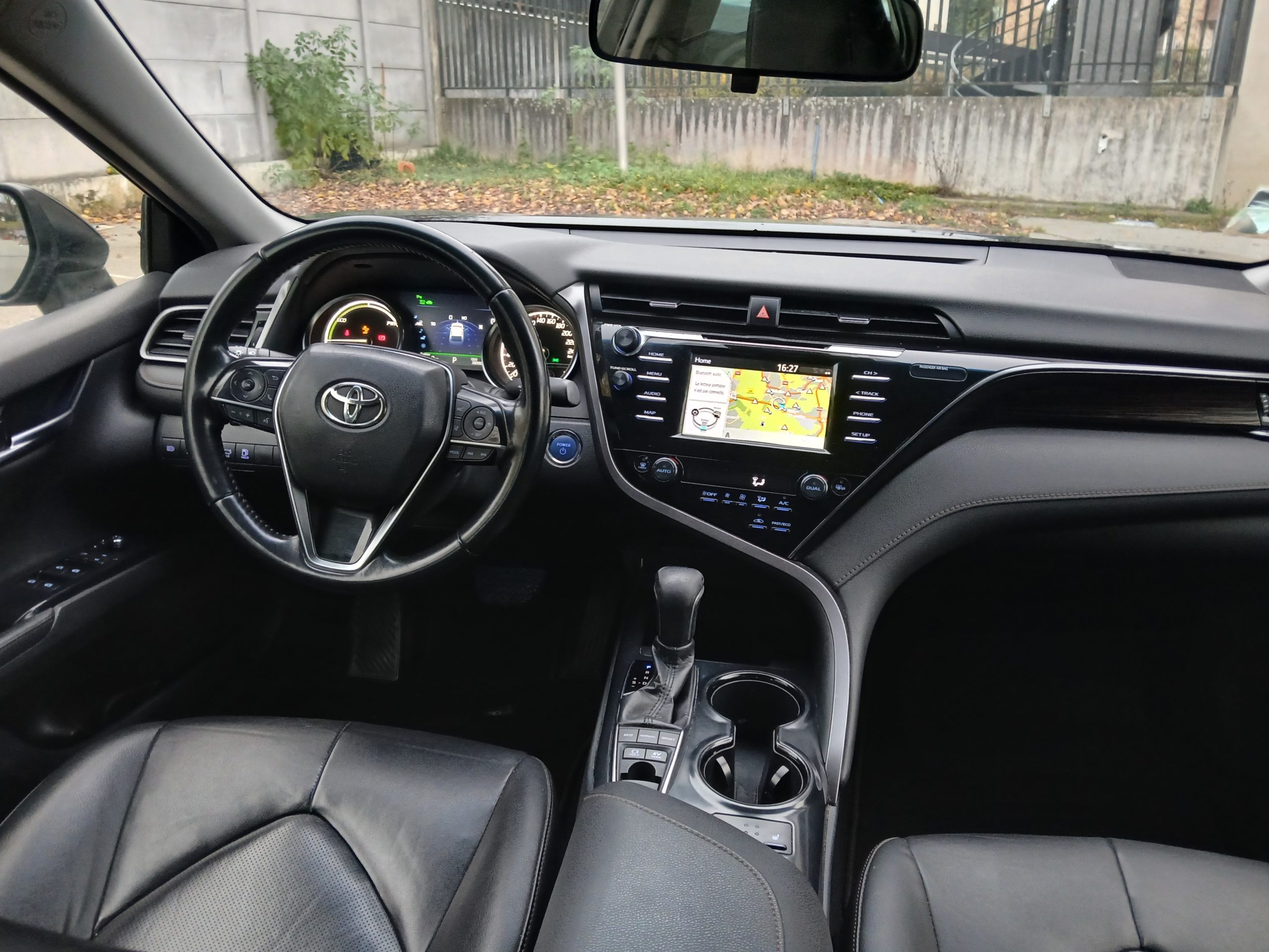 CAMRY HYBRIDE PRO 218 CH 2WD LOUNGE BOITE AUTO - 09/2019 – 389 963 km - VO 243 – Image 12