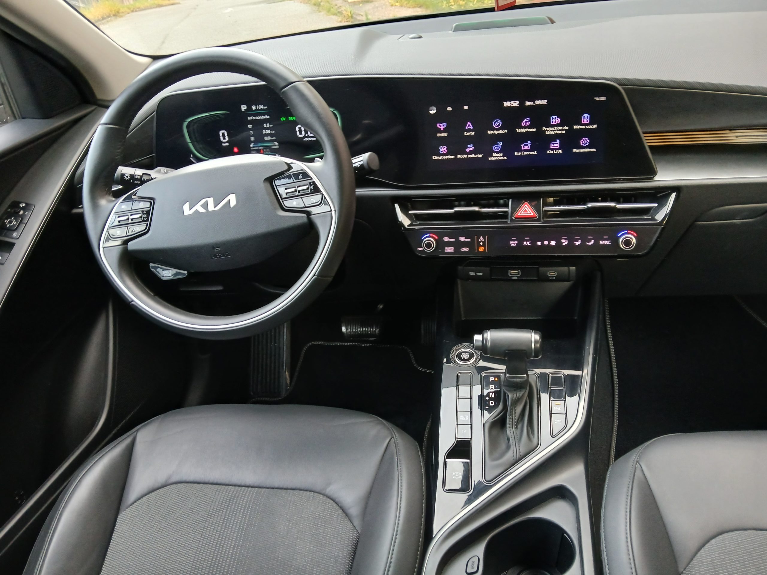 NIRO Hybride Rechargeable 1.6 GDI 183 CH BOITE AUTO PHEV DCT6 ACTIVE 02/2023 – 104 671 km - TVA récupérable – 1ère main – VO 250 – Image 12