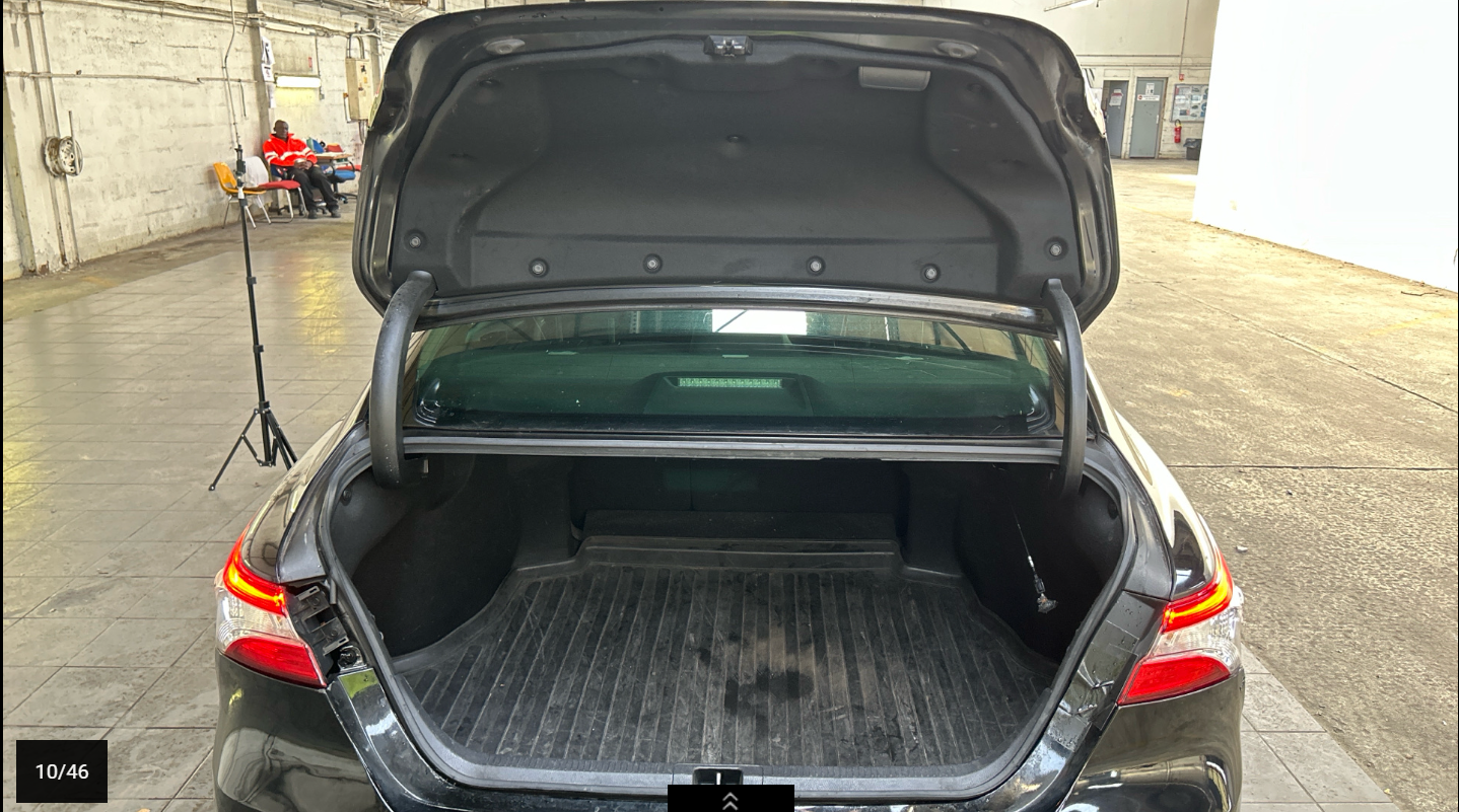 CAMRY HYBRIDE PRO 218 CH 2WD DYNAMIC BUSINESS BOITE AUTO 04/2021 – 173 114 km - TVA récupérable - 1 ère MAIN - VO 236 – Image 15