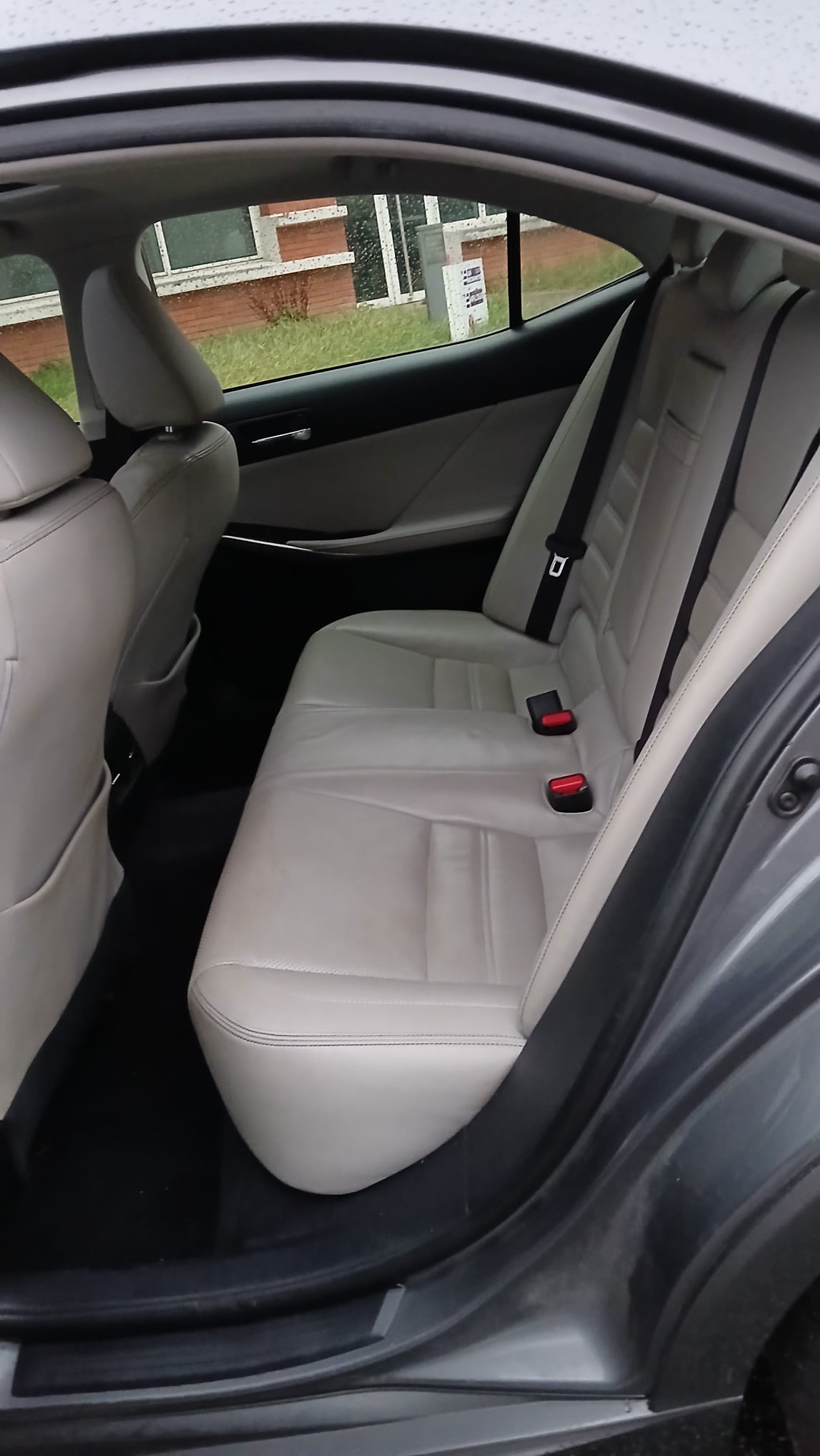 LEXUS IS 300H HYBRIDE Essence EXECUTIVE Boite Automatique - 05/2013 – 162 251 KM - 1ére main - VO 226 – Image 20