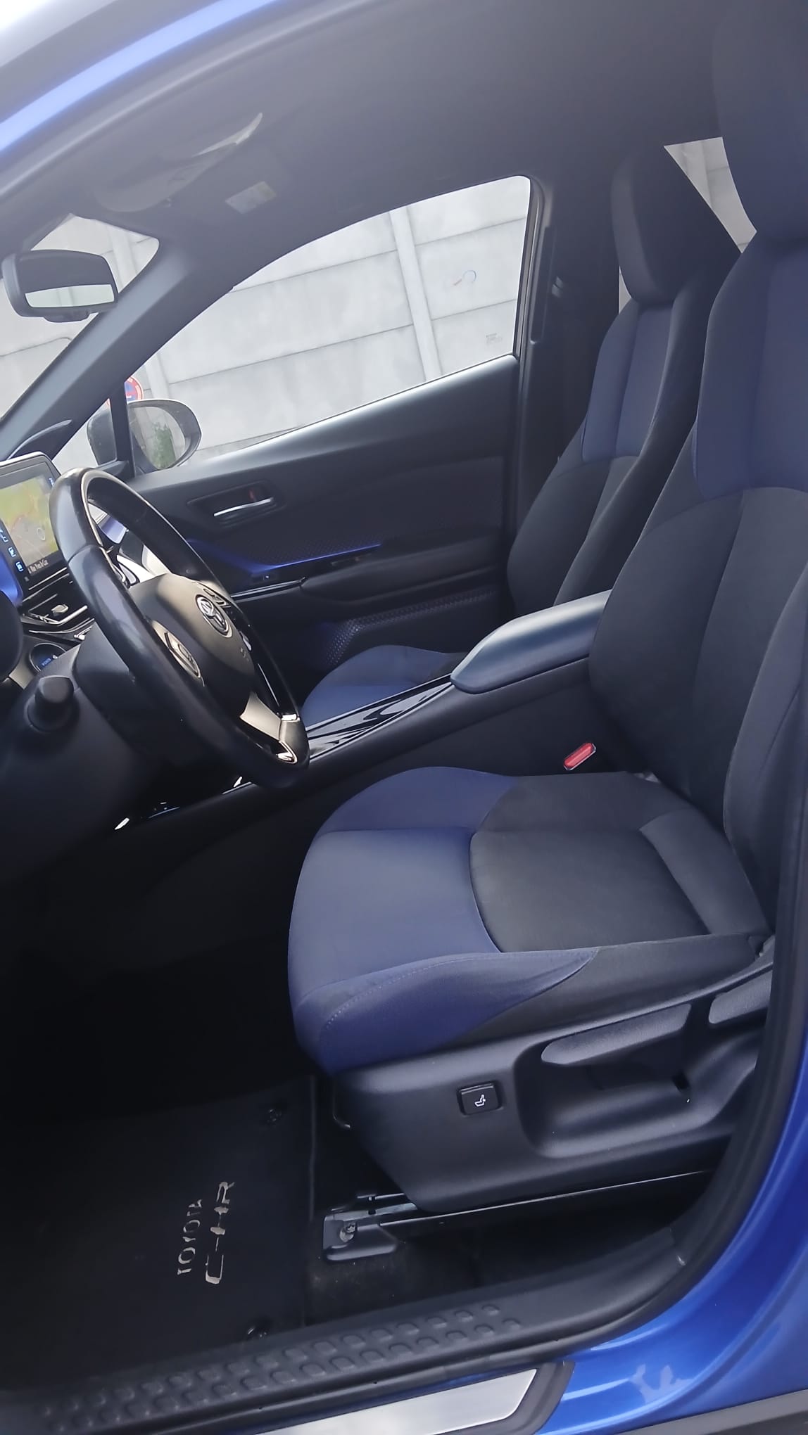 Toyota C-HR HYBRIDE 122 CH DYNAMIC Boite Auto -06/2018 – 248 706 km – Image 18