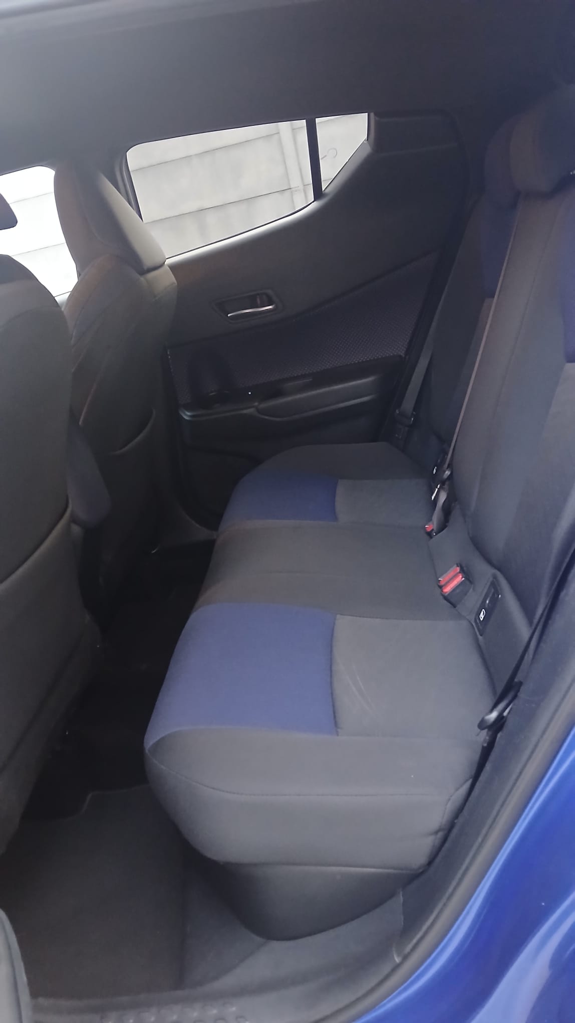 Toyota C-HR HYBRIDE 122 CH DYNAMIC Boite Auto -06/2018 – 248 706 km – Image 19