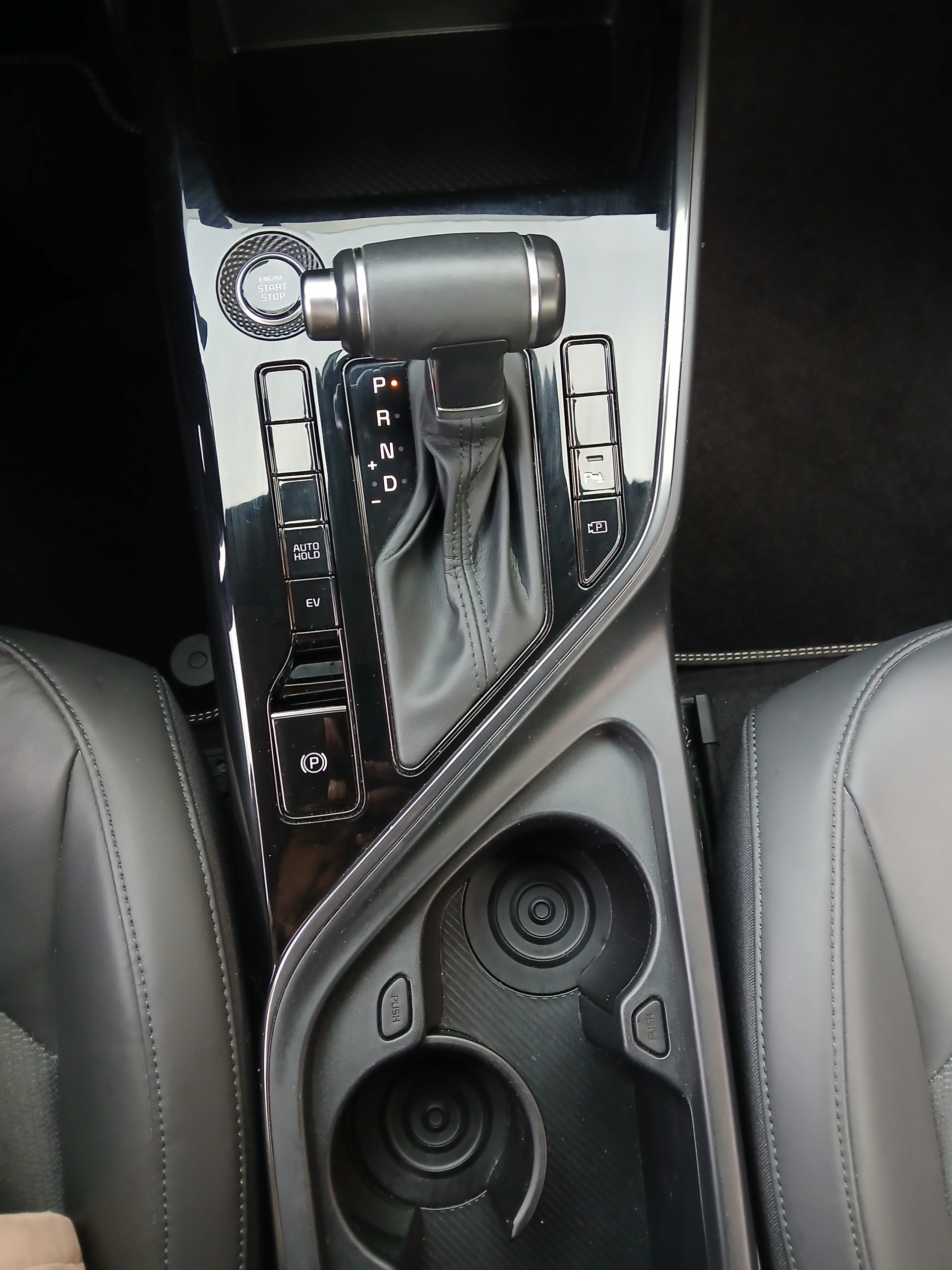 NIRO Hybride Rechargeable 1.6 GDI 183 CH BOITE AUTO PHEV DCT6 ACTIVE 02/2023 – 104 671 km - TVA récupérable – 1ère main – VO 250 – Image 26