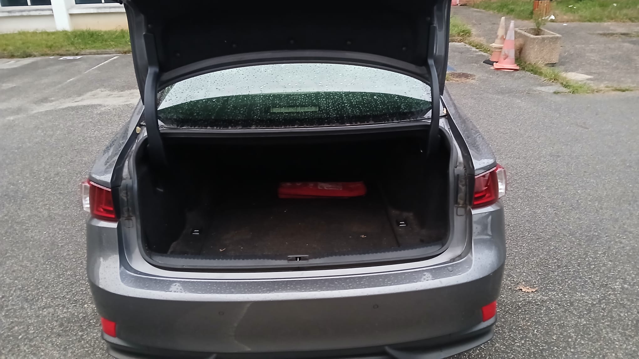 LEXUS IS 300H HYBRIDE Essence EXECUTIVE Boite Automatique - 05/2013 – 162 251 KM - 1ére main - VO 226 – Image 26