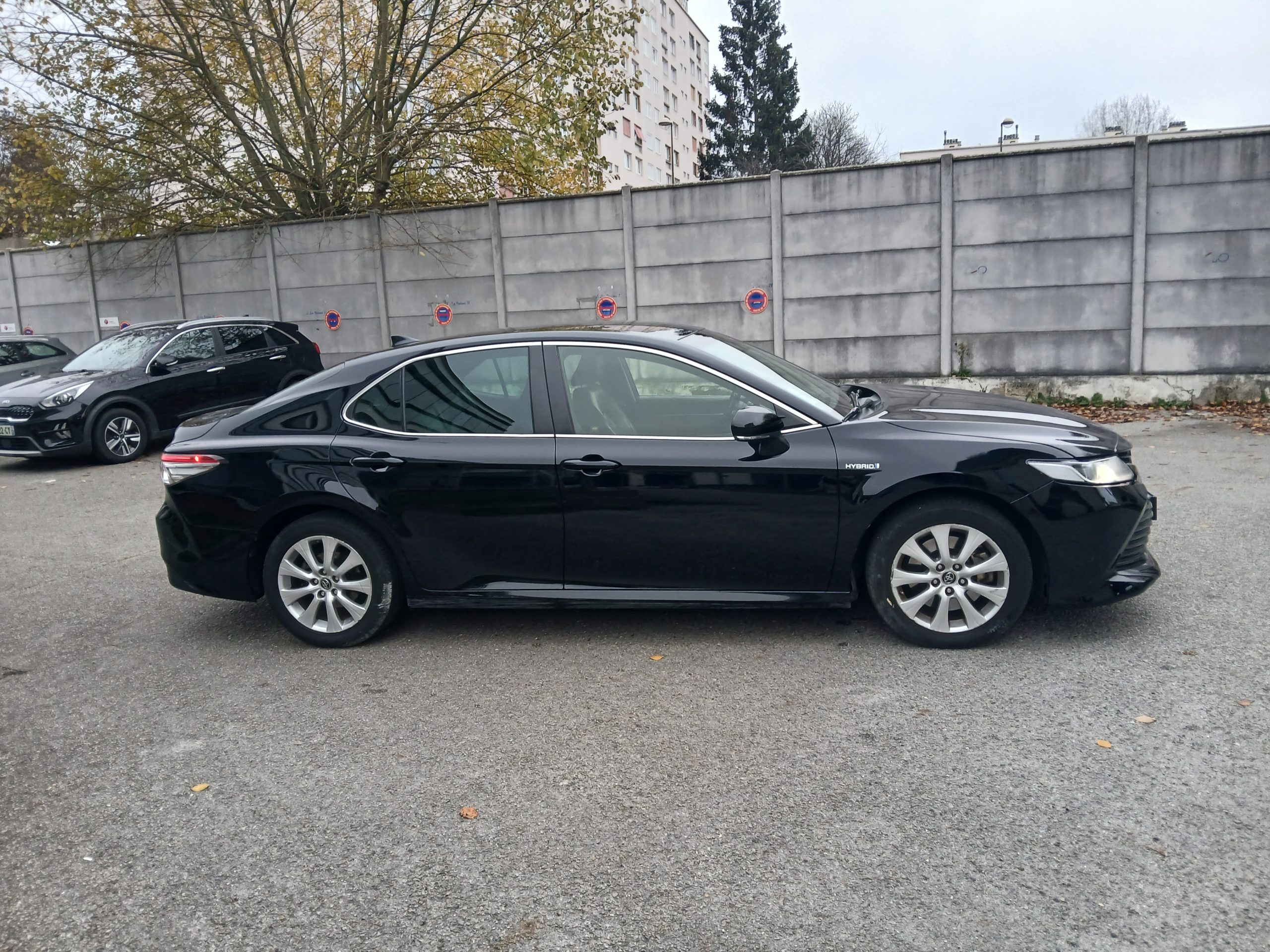 CAMRY HYBRIDE PRO 218 CH 2WD LOUNGE BOITE AUTO - 09/2019 – 389 963 km - VO 243 – Image 8