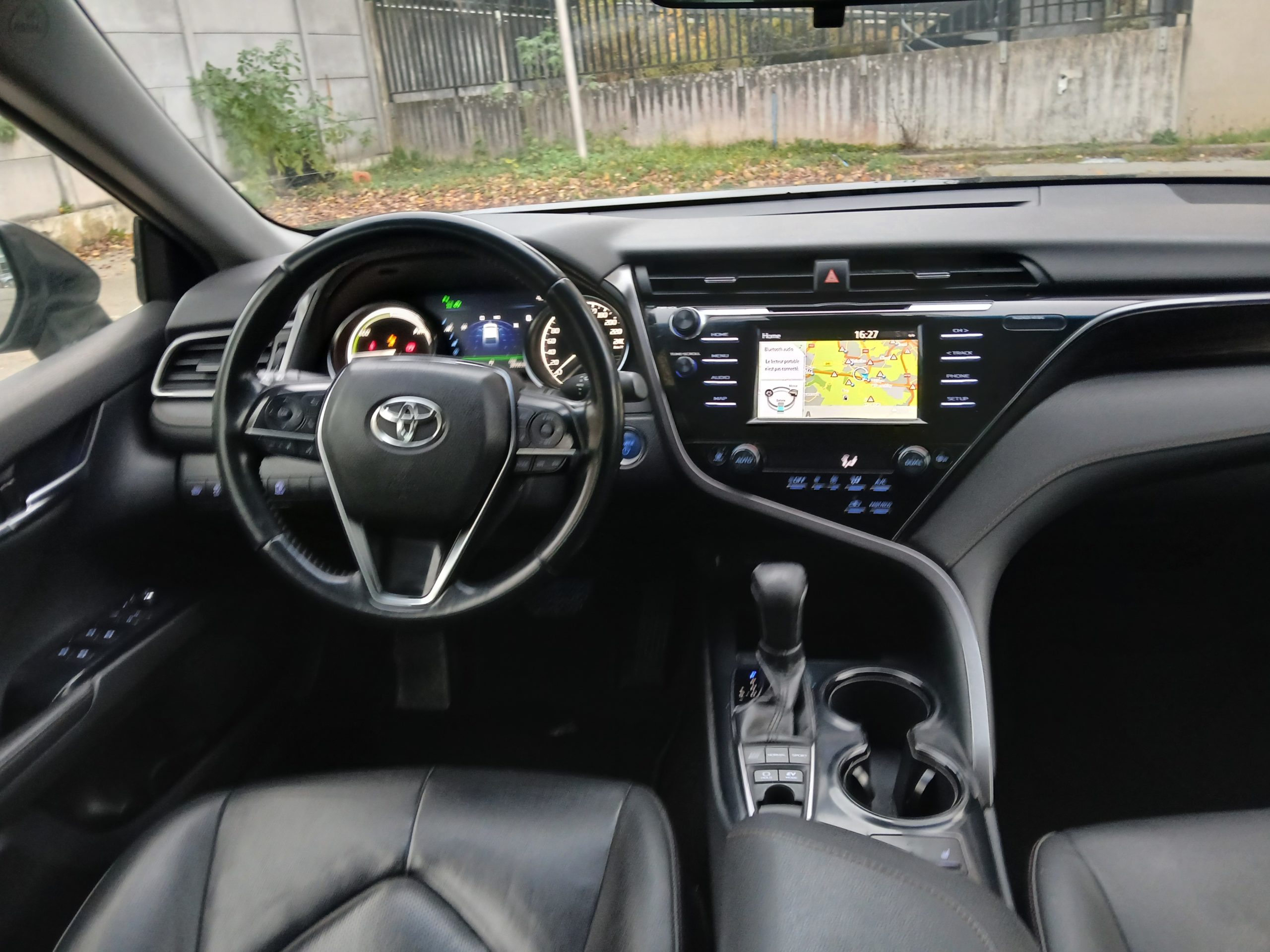 CAMRY HYBRIDE PRO 218 CH 2WD LOUNGE BOITE AUTO - 09/2019 – 389 963 km - VO 243 – Image 11