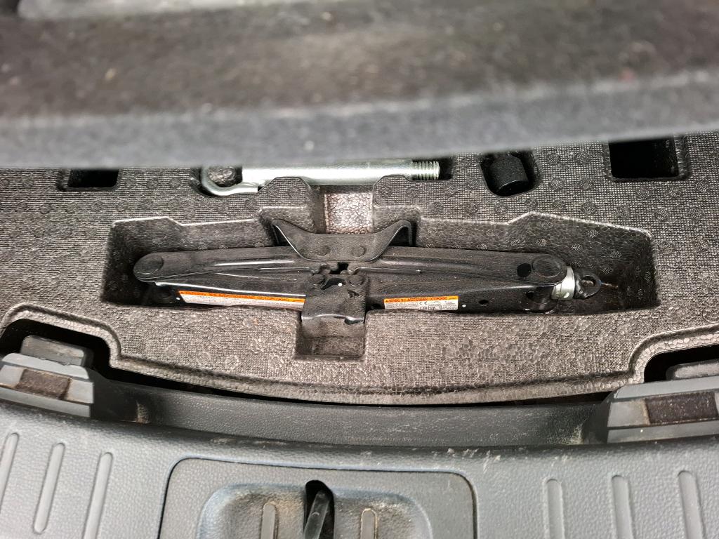 TOYOTA COROLLA TOURING SPORTS BREAK HYBRIDE 122CH Dynamic Business – TVA récupérable - 1 ère MAIN - 11/2022 - 129 421 KM – VO 256 – Image 14