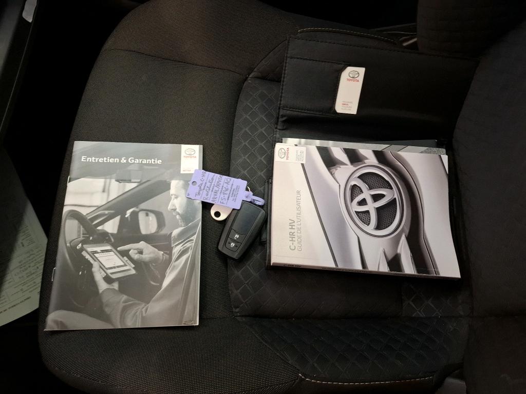 Toyota C-HR HYBRIDE Essence 184 CH DYNAMIC Business - Boite Auto - 1 ère main - 08/2020 – 189 258 km –VO 258 – Image 14