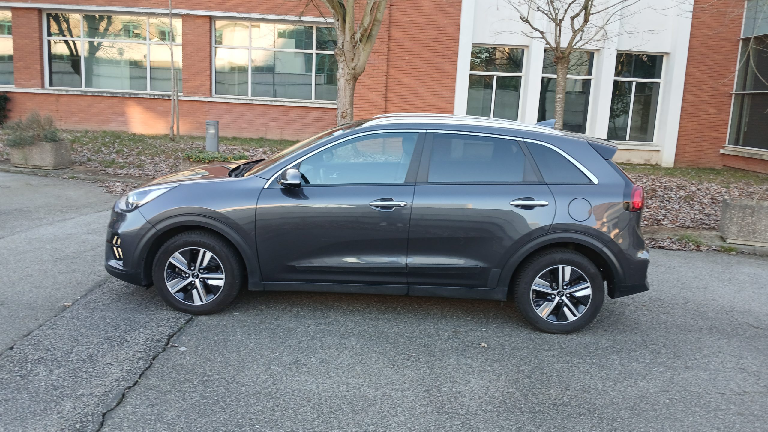KIA NIRO Hybride 1.6 GDI 105 CH ISG + Electrique 43.5 CH ACTIVE BUSINESS DCT6 - 10/2021 – 140 807 KM - TVA récupérable - 1ére main – VO 255 – Image 8