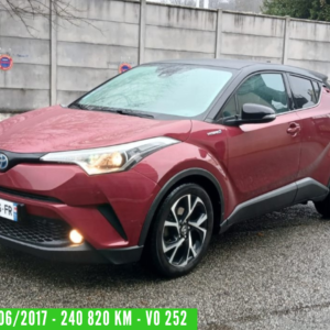 TOYOTA C-HR Hybride Essence 122CH Finition GRAPHIC 06/2017 – 240 820 km – VO 252