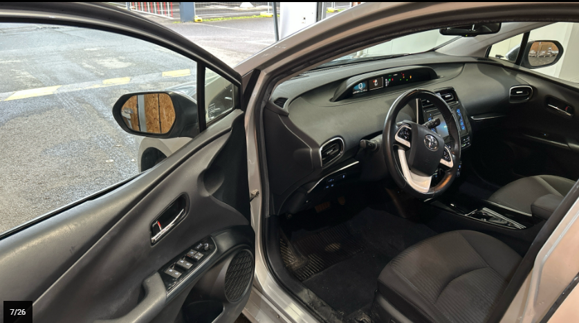 PRIUS HYBRID Essence DYNAMIC BUSINESS 11/2016 - 211 374 km - VO 302 – Image 8