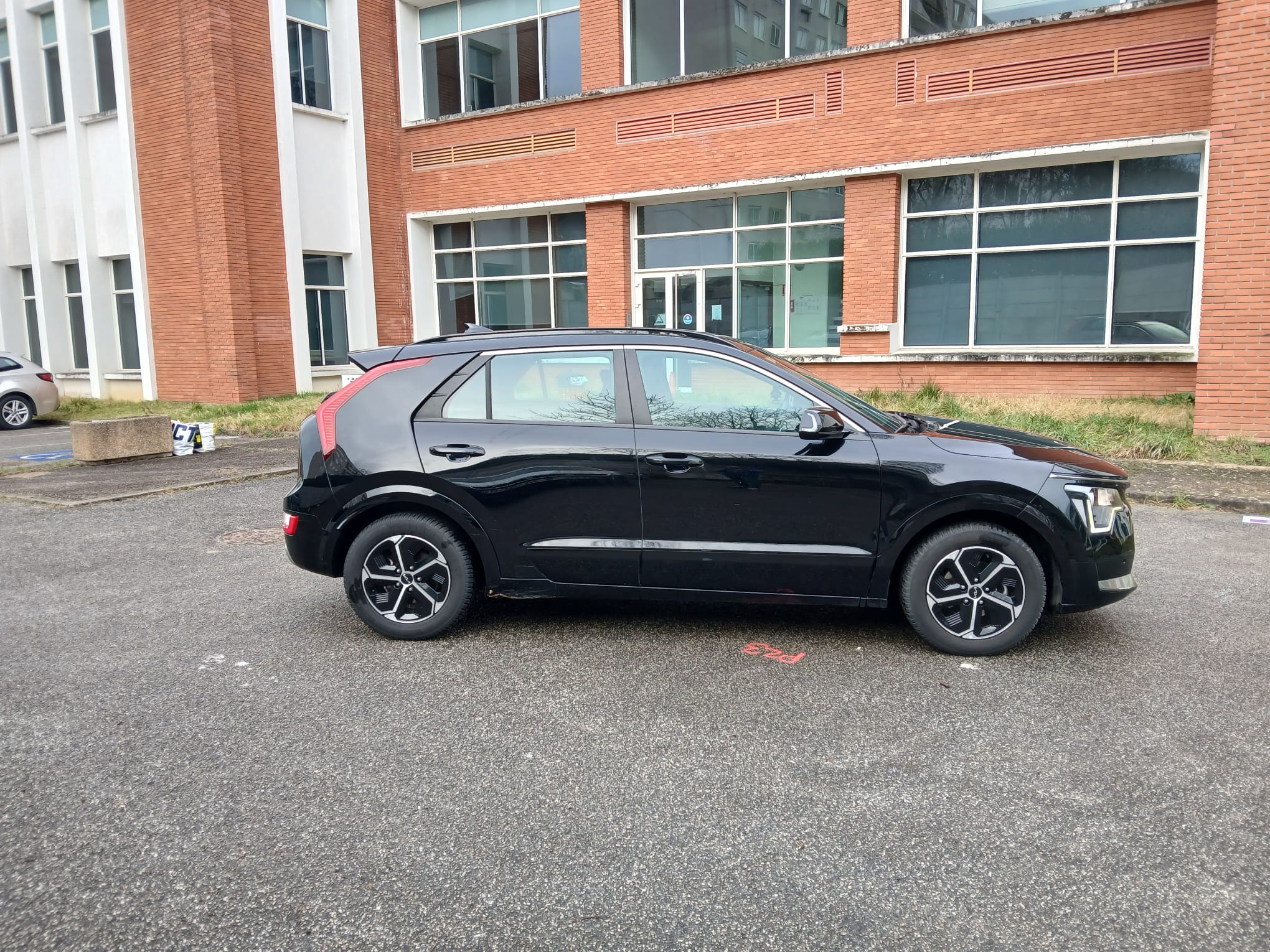 NIRO Hybride 1.6 GDI 141 CV HEV DCT6 Active – Boite Auto – 11/2022 – 156 491 km – VO 275 – Image 21