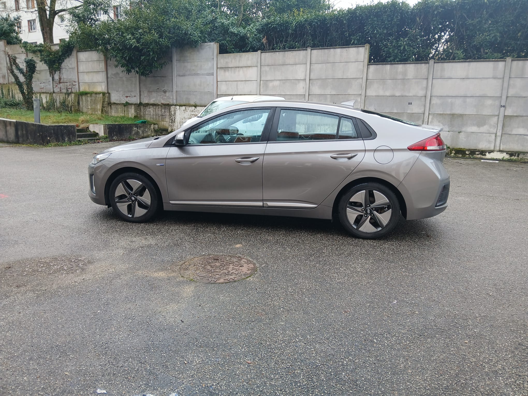 IONIQ Hybride Essence 1.6 GDI 141CH 1.6 BUSINESS 01/2021 – 152 150 km - TVA Récupérable - 1ére main – VO 306 – Image 6