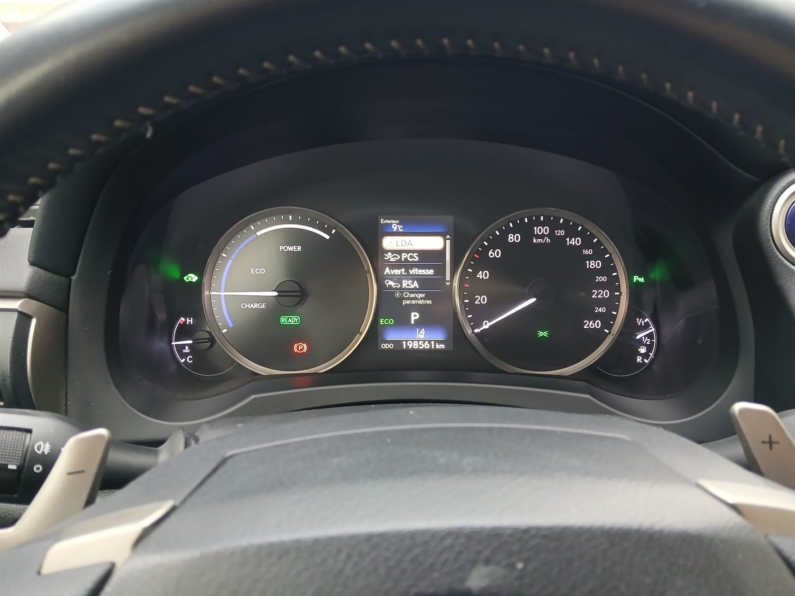 Lexus IS 300H VO 301 - Photo 4