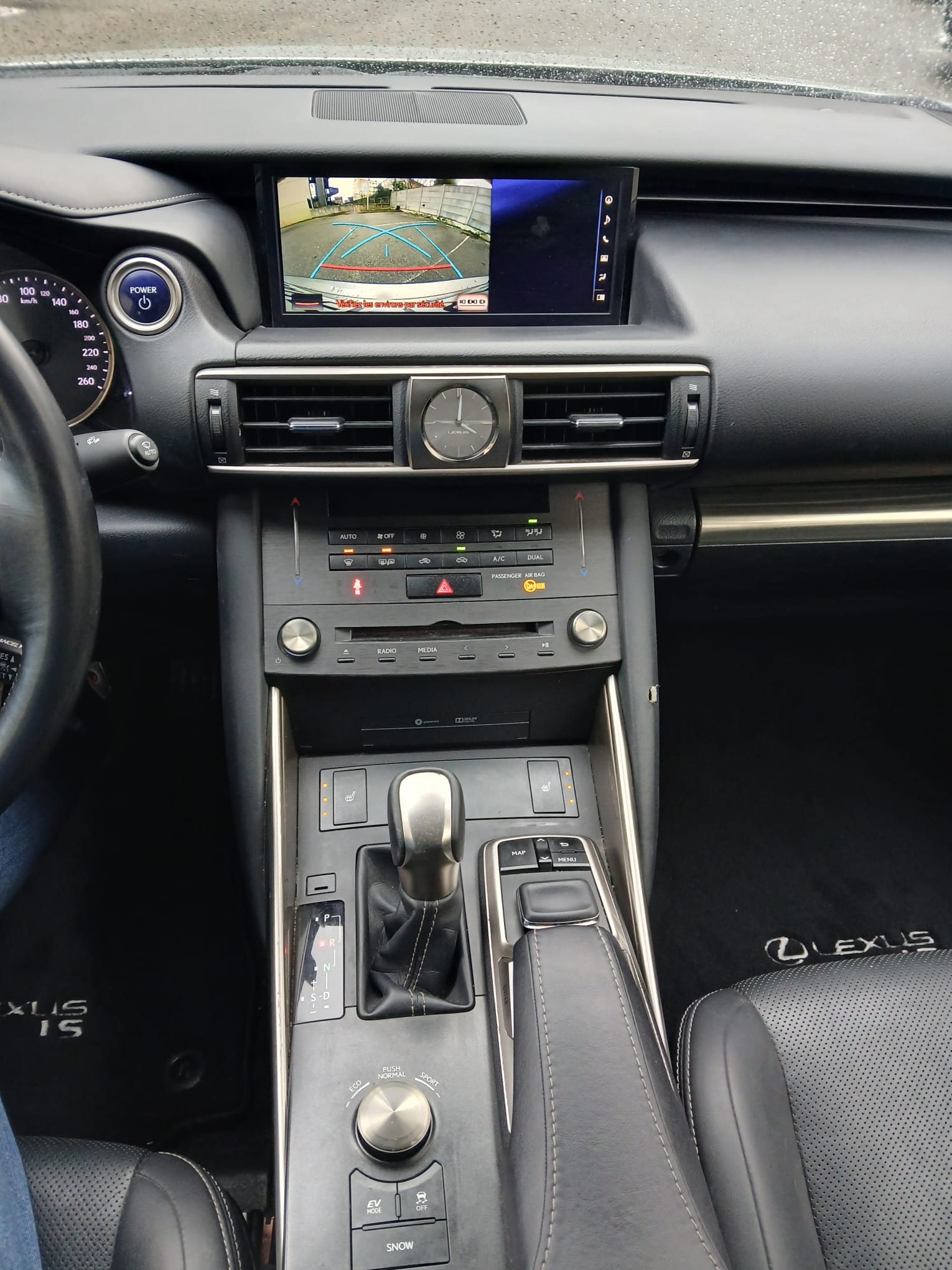 Lexus IS 300H VO 301 - Photo 8