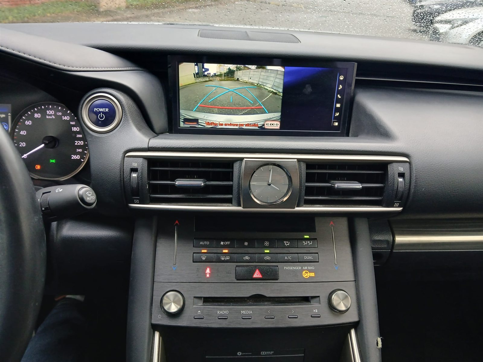 Lexus IS 300H VO 301 - Photo 9