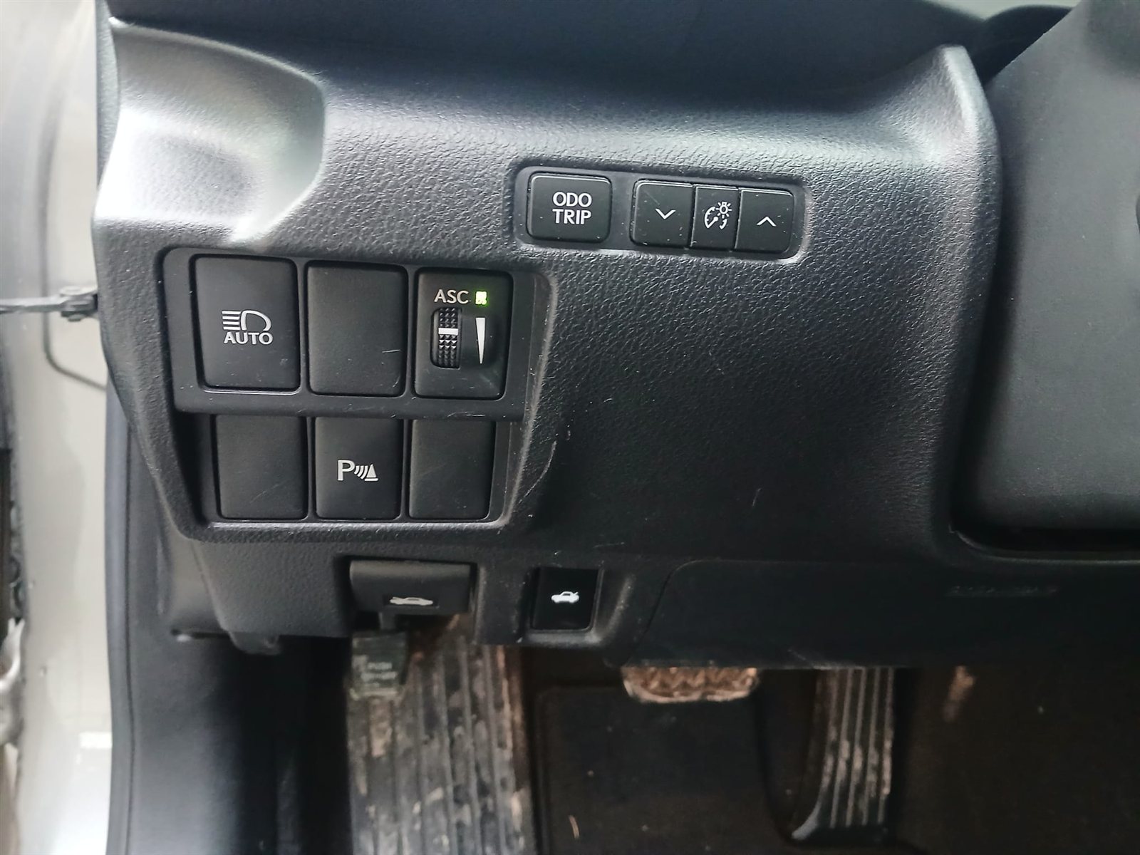 Lexus IS 300H VO 301 - Photo 10