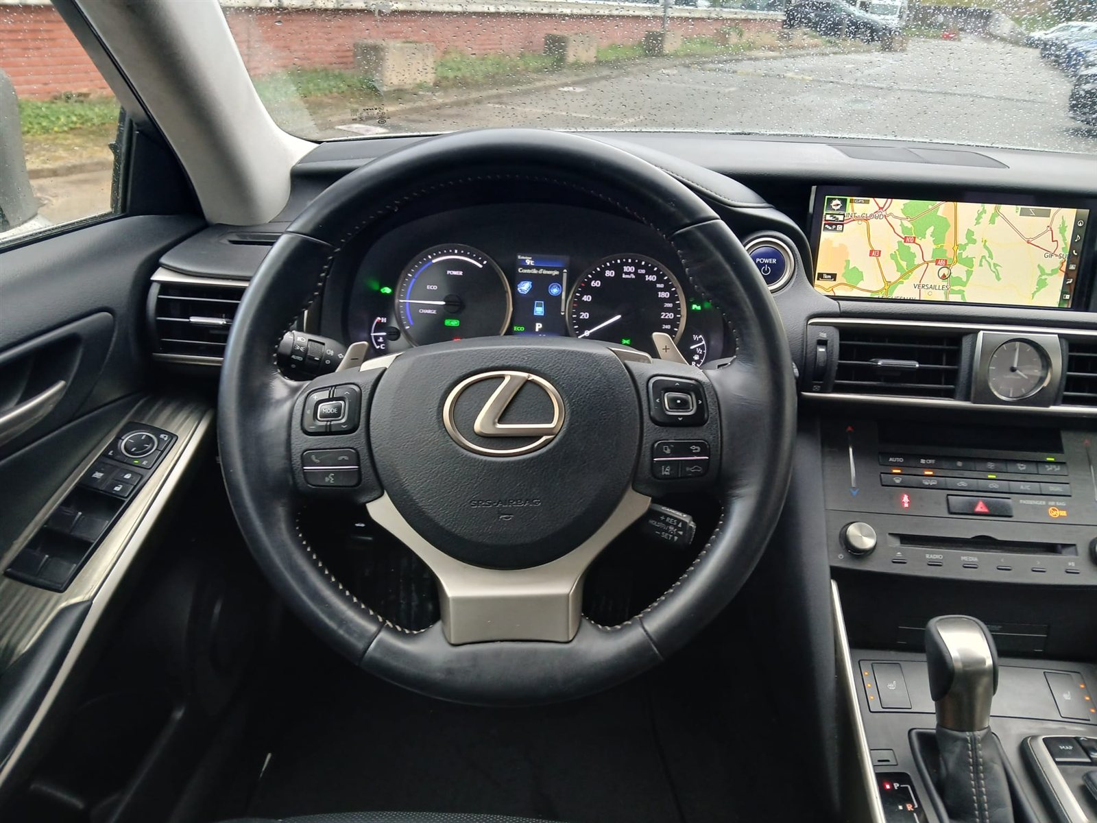 Lexus IS 300H VO 301 - Photo 14