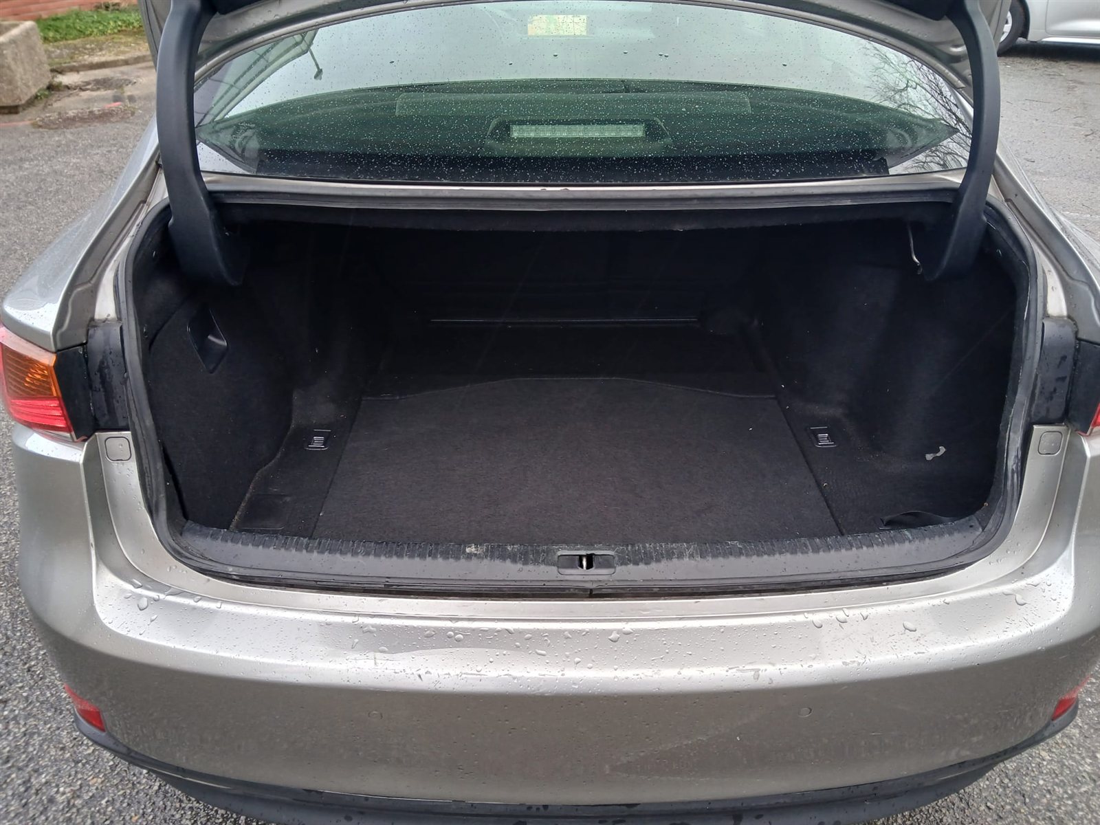 Lexus IS 300H VO 301 - Photo 21