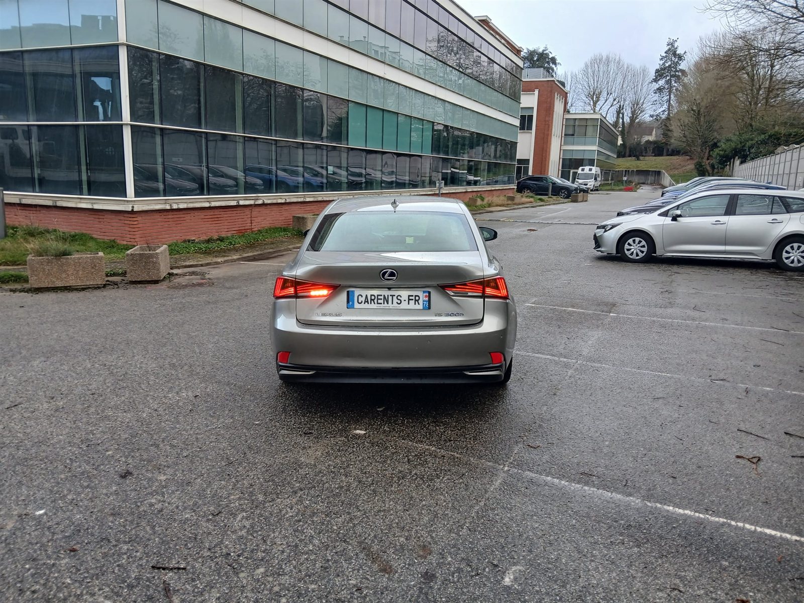 Lexus IS 300H VO 301 - Photo 26