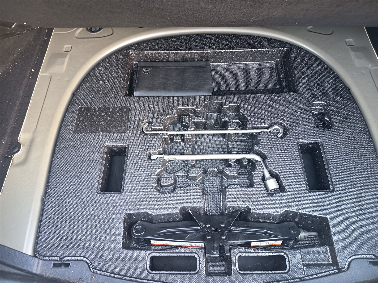 Toyota Camry VO 308 - Photo 8