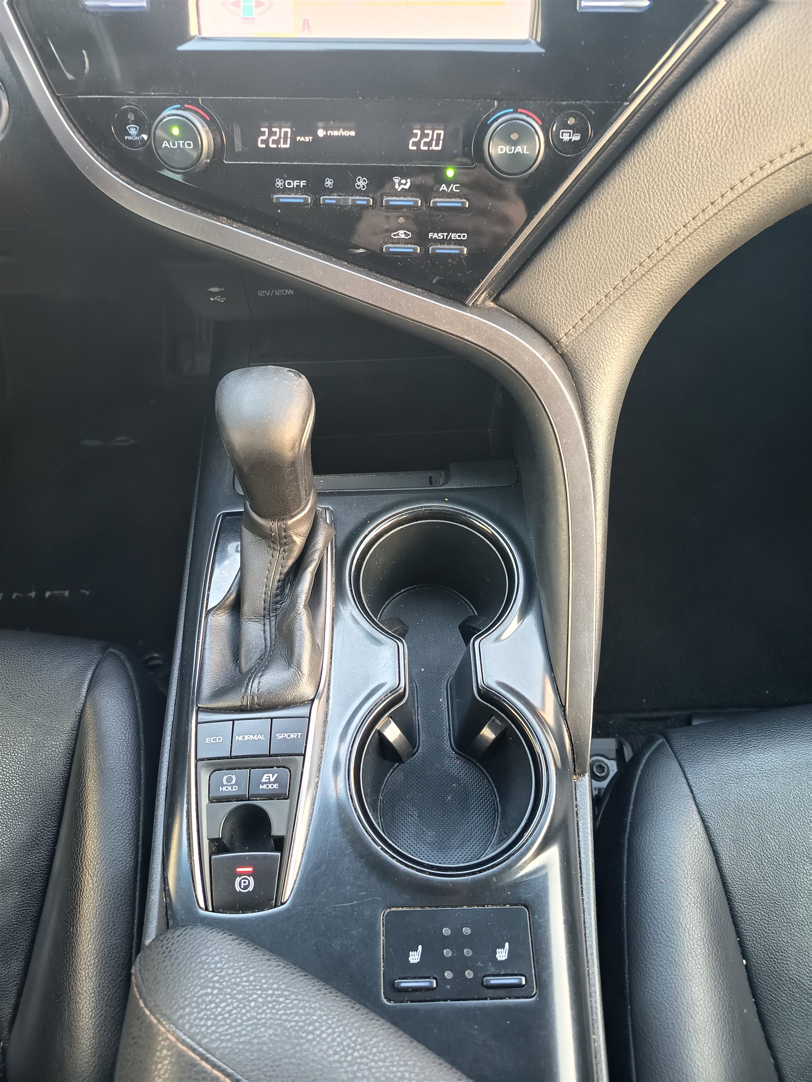 Toyota Camry VO 308 - Photo 13