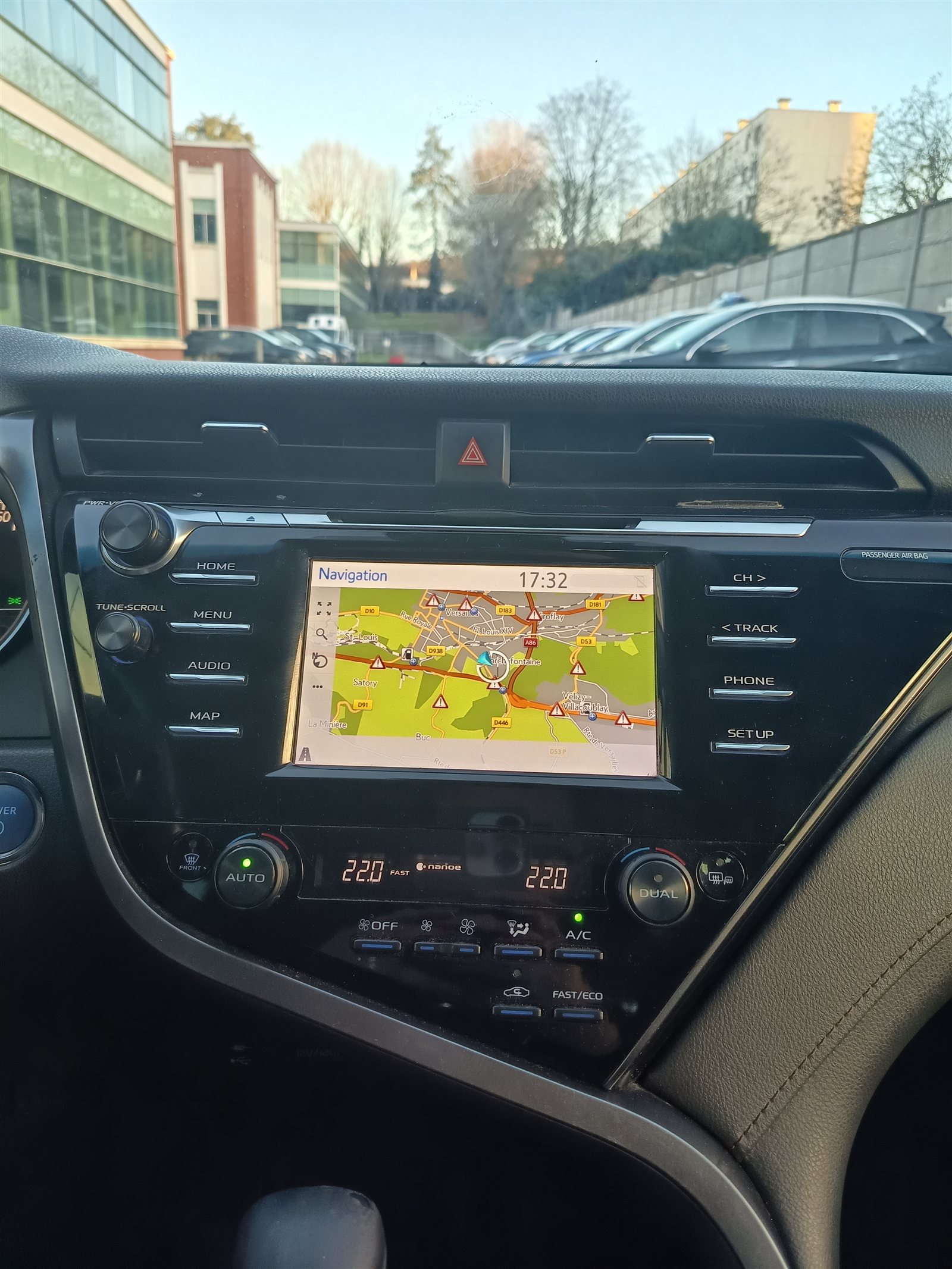 Toyota Camry VO 308 - Photo 16