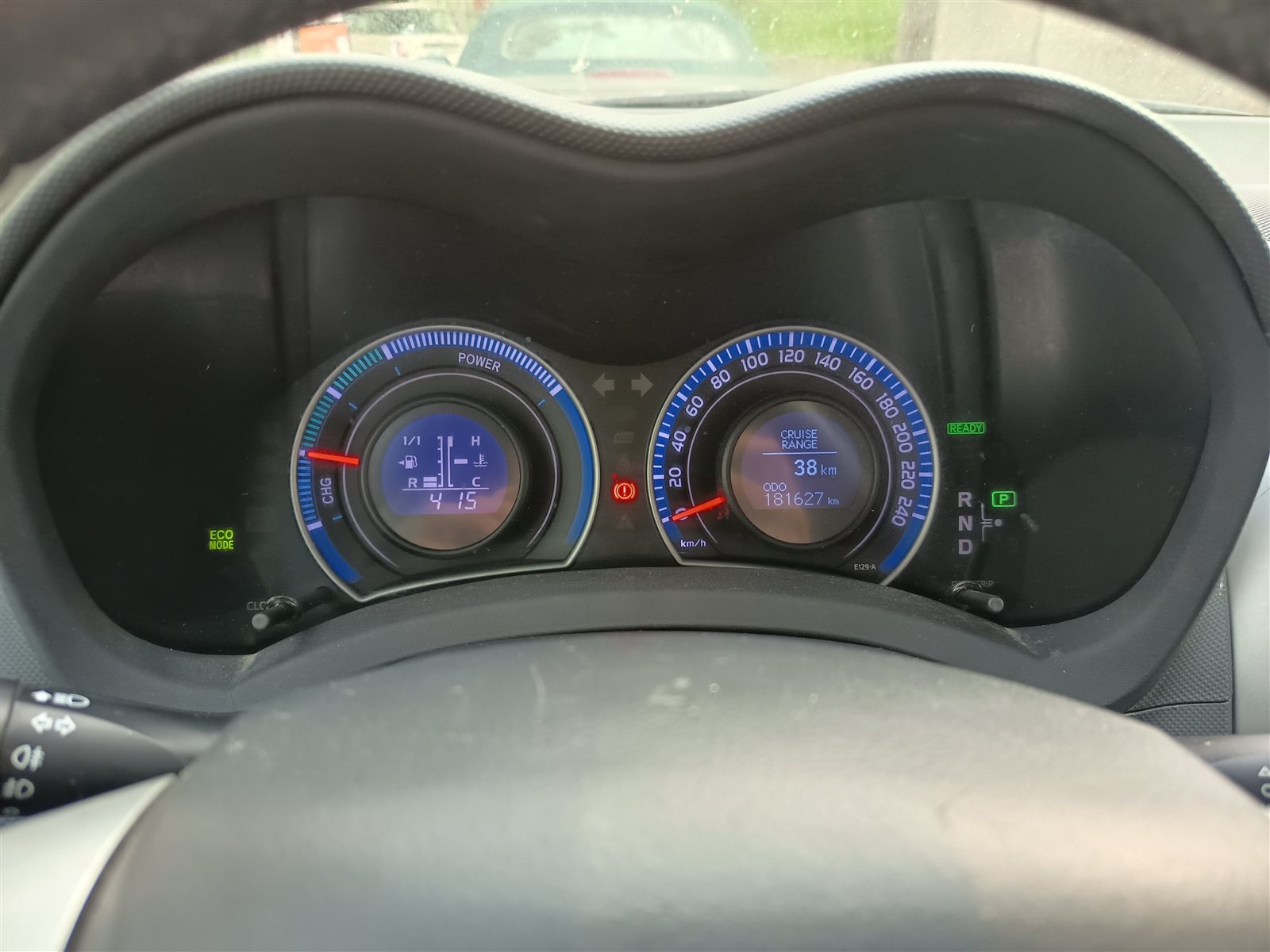 Toyota Auris VO 323 - Photo 6