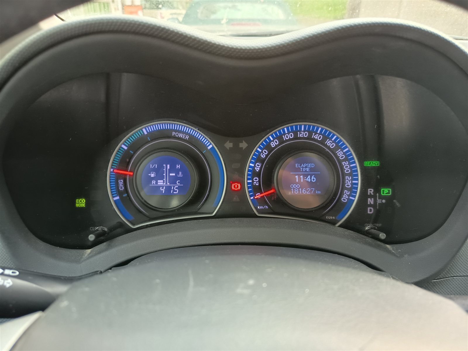 Toyota Auris VO 323 - Photo 8