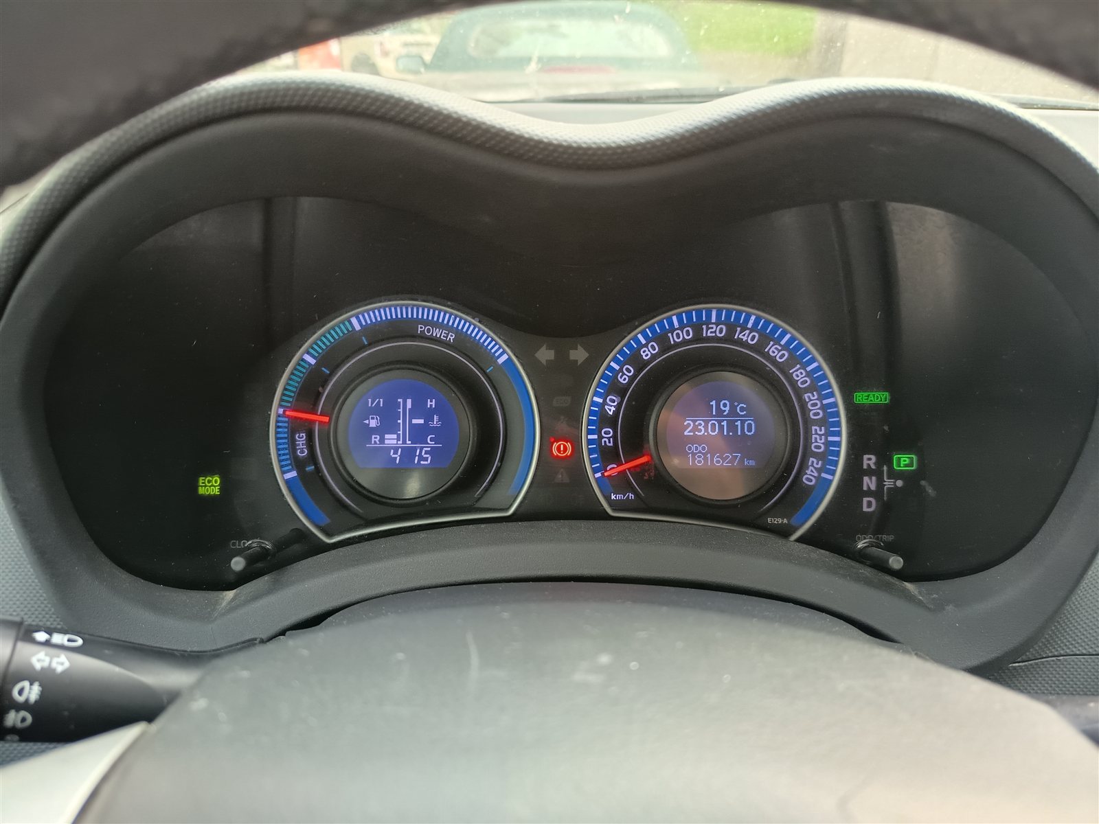 Toyota Auris VO 323 - Photo 10