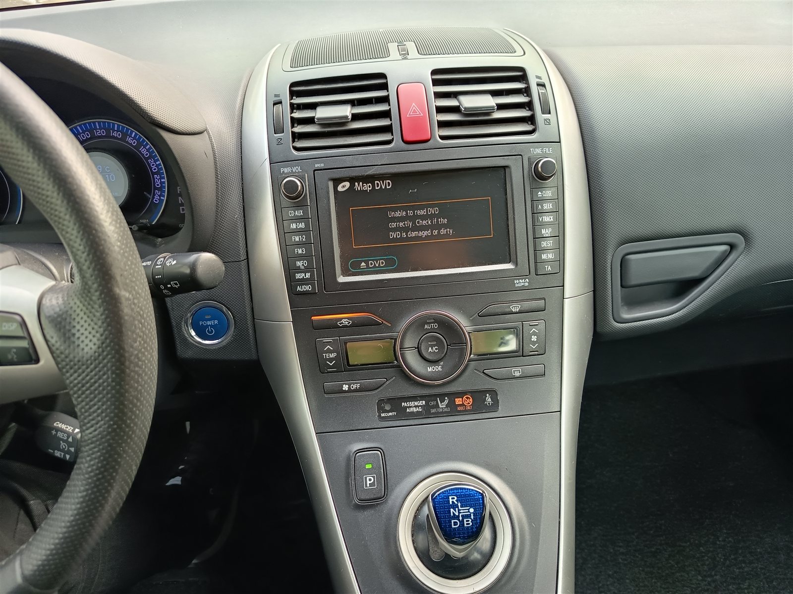 Toyota Auris VO 323 - Photo 11