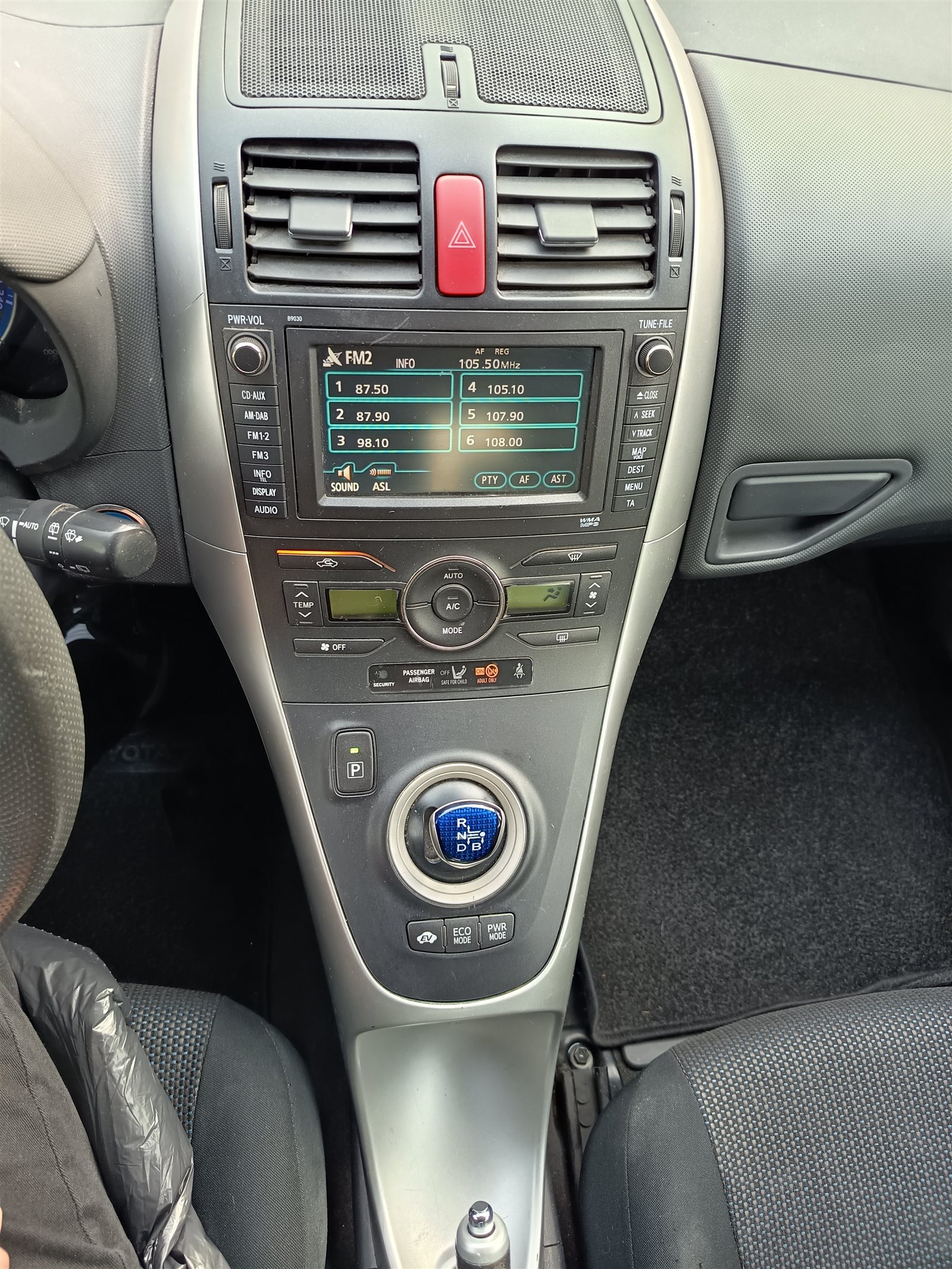 Toyota Auris VO 323 - Photo 18