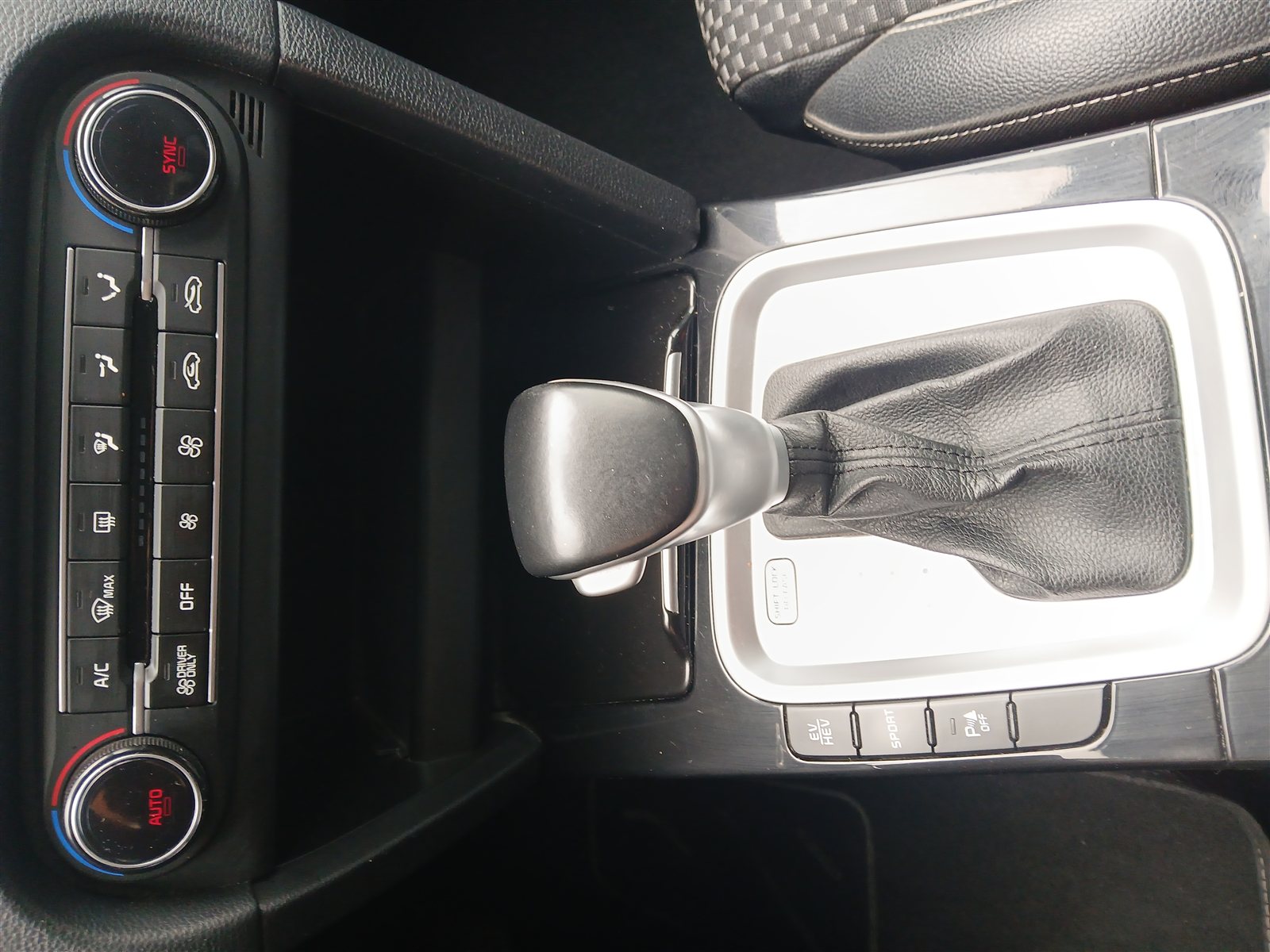 Kia Xceed VO 350 - Photo 28