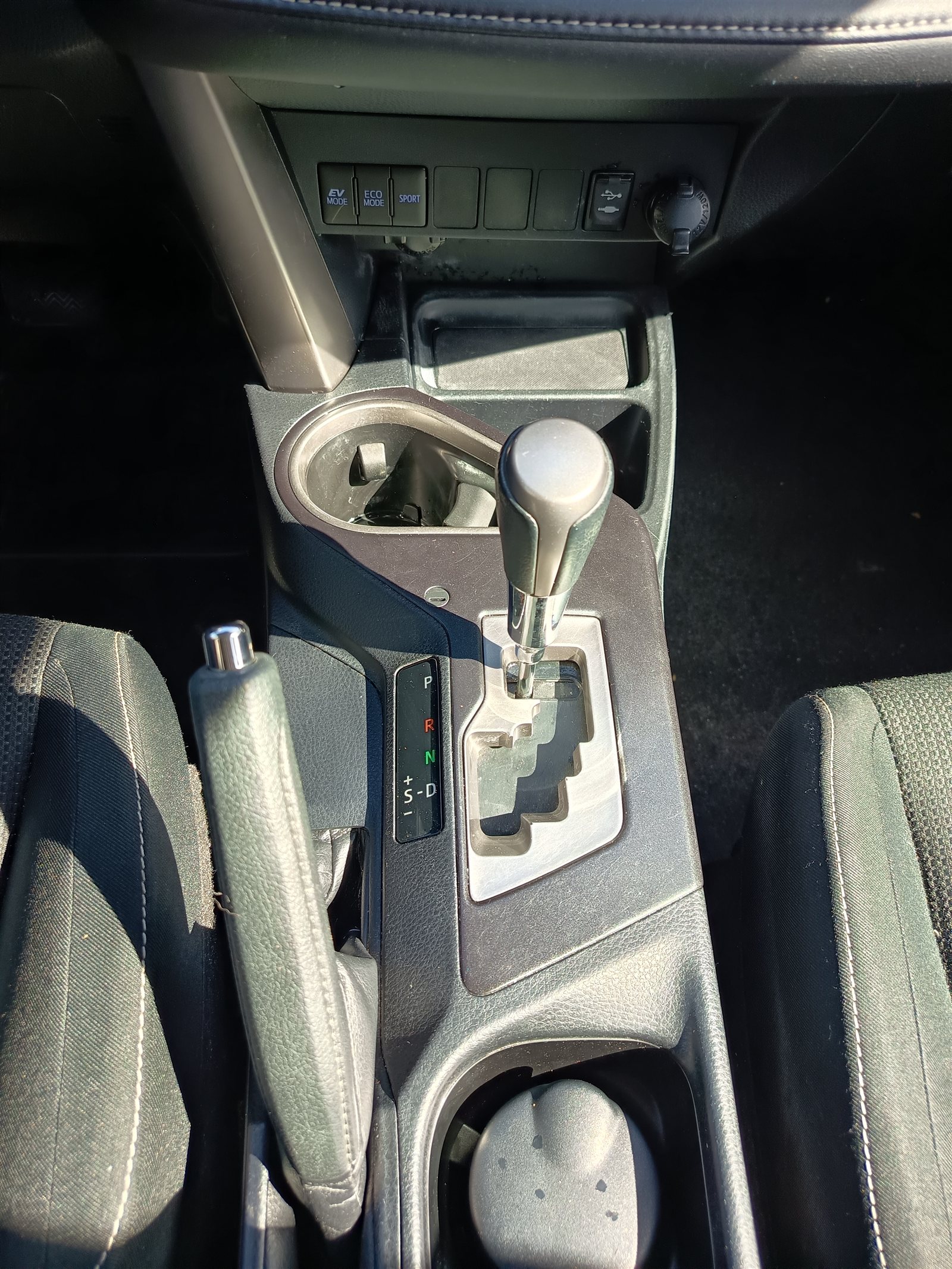 Toyota RAV4 VO 357 - Photo 20